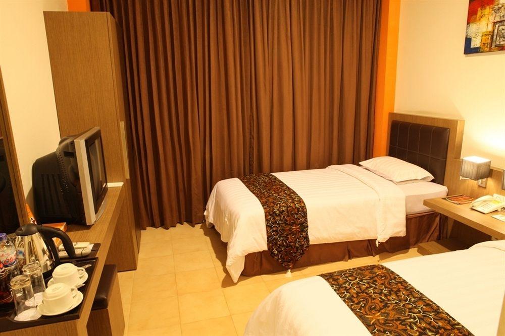 Jentra Dagen Hotel Malioboro Yogyakarta Exteriör bild
